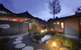 富士温泉寺梦殿日式旅馆